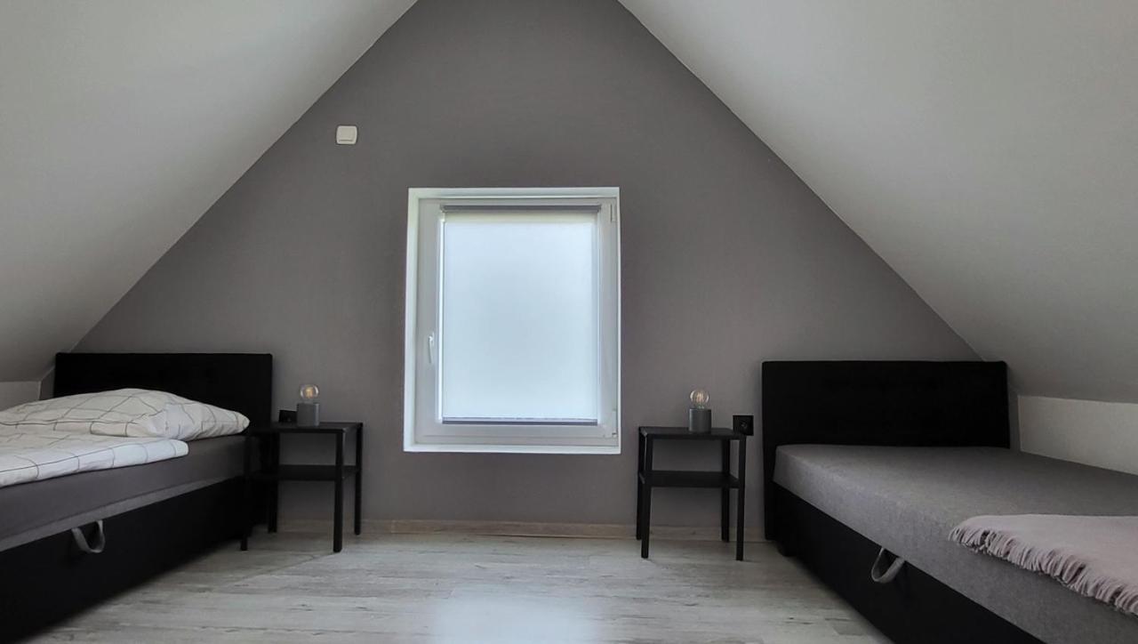 Domki Brzezowka Nad Stawami Kłodzko Exteriör bild